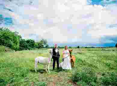 Garden Weddings Farmhouse And Barns2